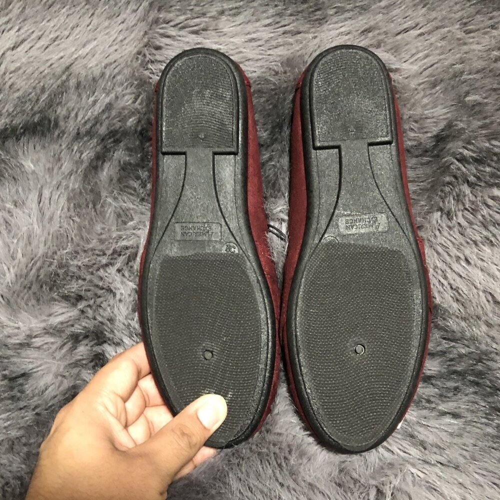 American Exchange Women's Burgundy Faux Suede Flats Eyelet Accents Size 5.5 NWT - Picture 5 of 5